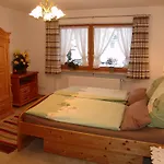 Haus Alpengluehn *